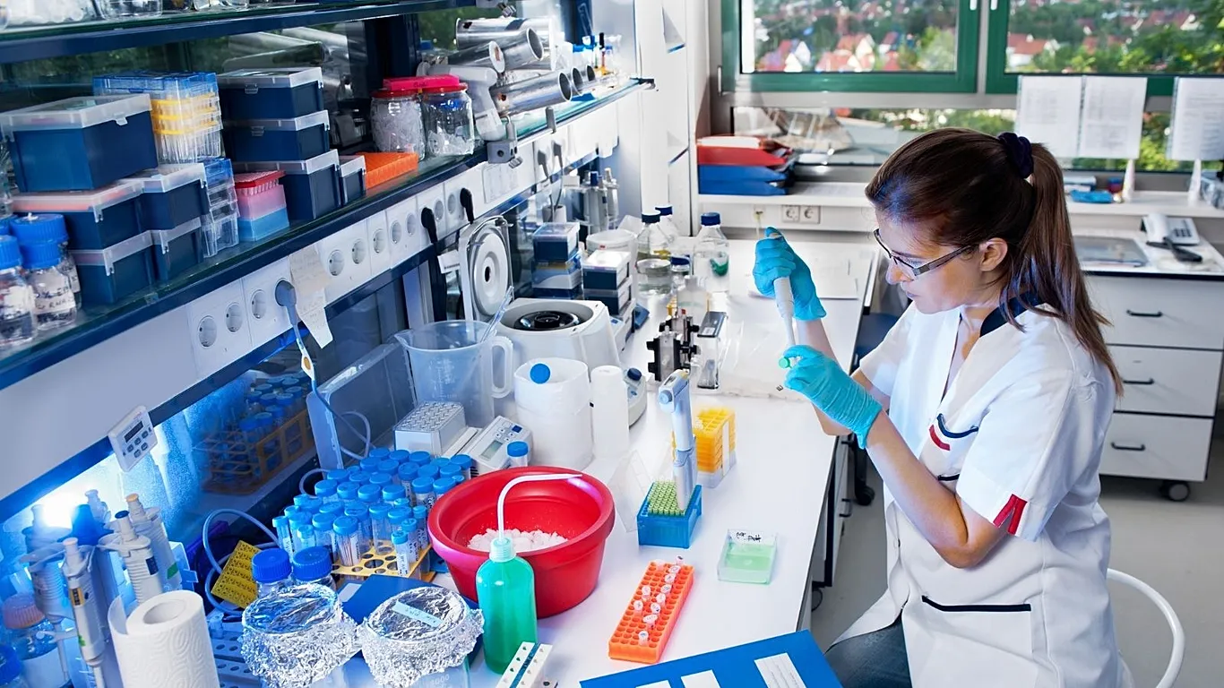 Alerta Global: Resistência a antibióticos avança e indústria farmacêutica fica para trás